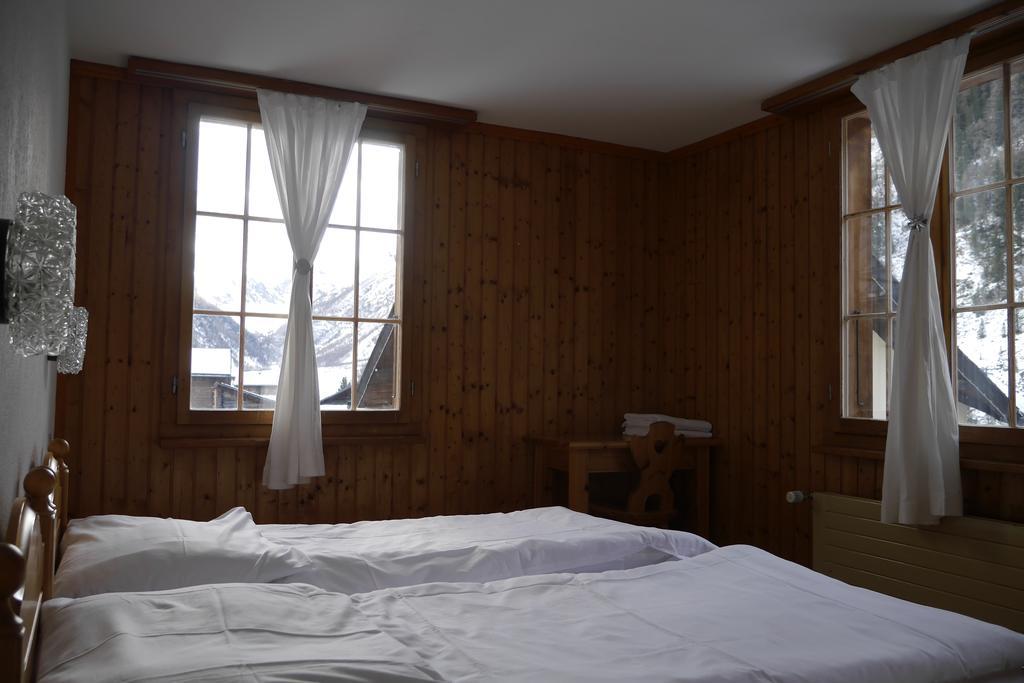 Hotel - Petit-Dejeuner Le Trift Циналь Номер фото