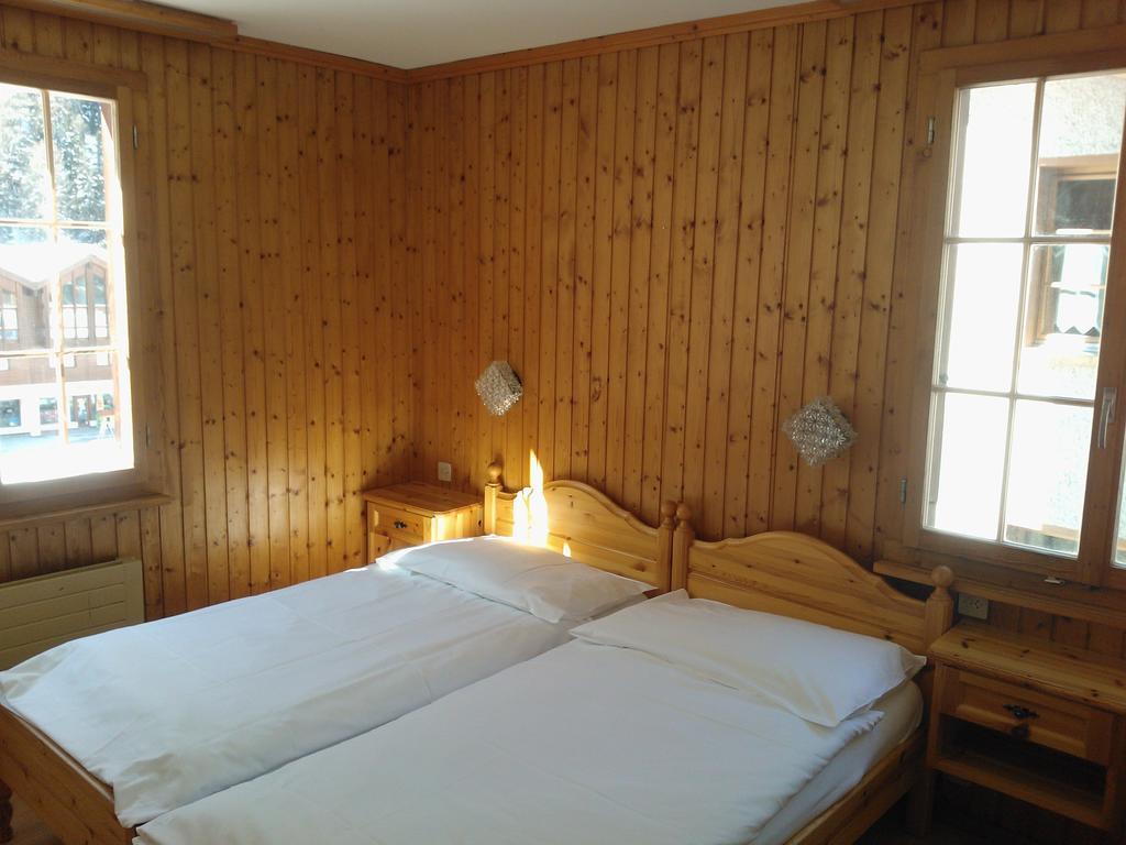 Hotel - Petit-Dejeuner Le Trift Циналь Номер фото